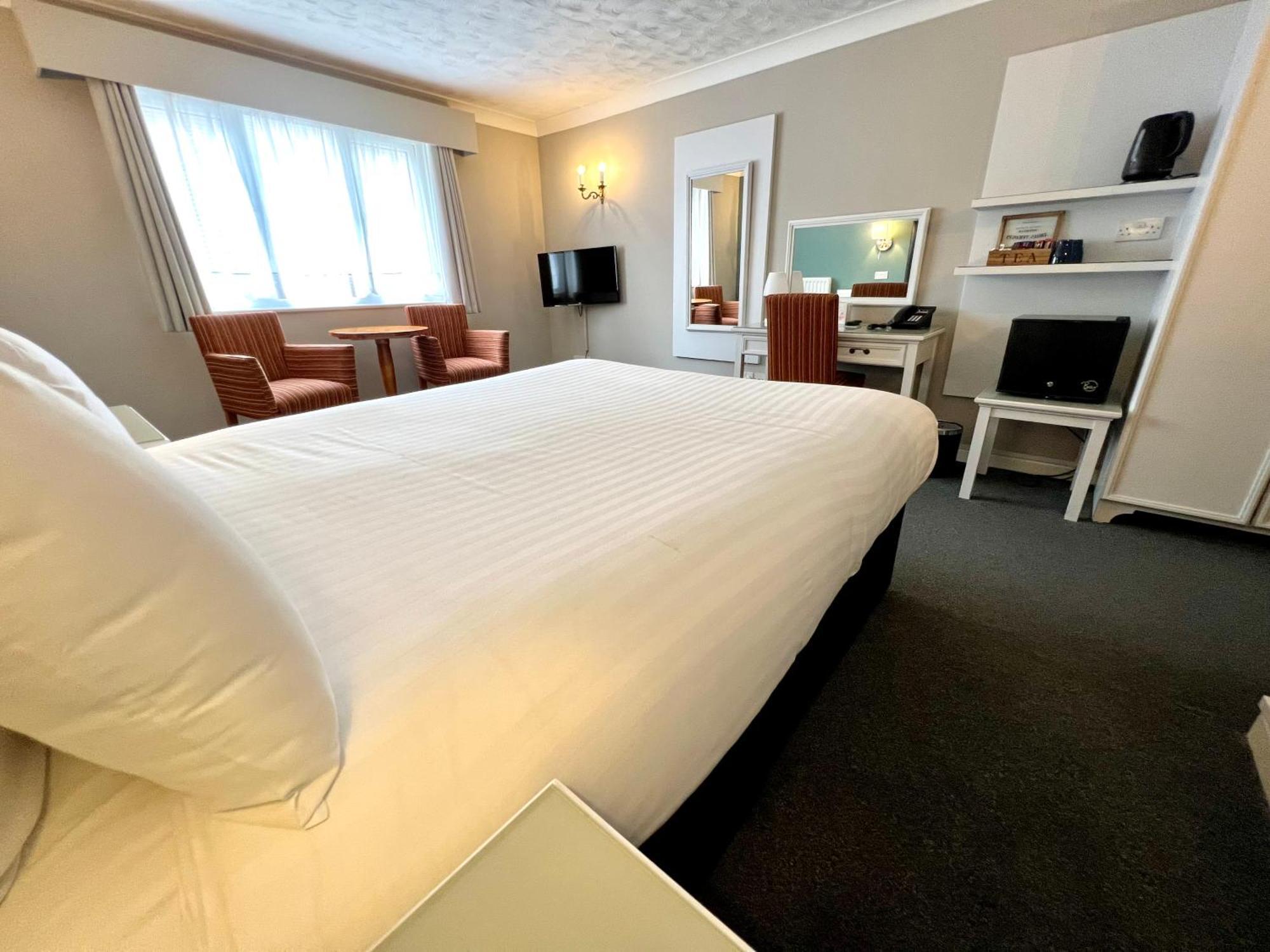 South Lawn Hotel 3*
