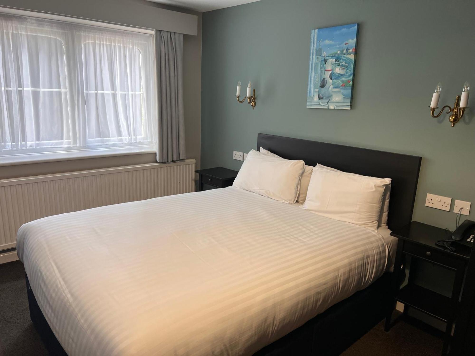 South Lawn Hotel 3*