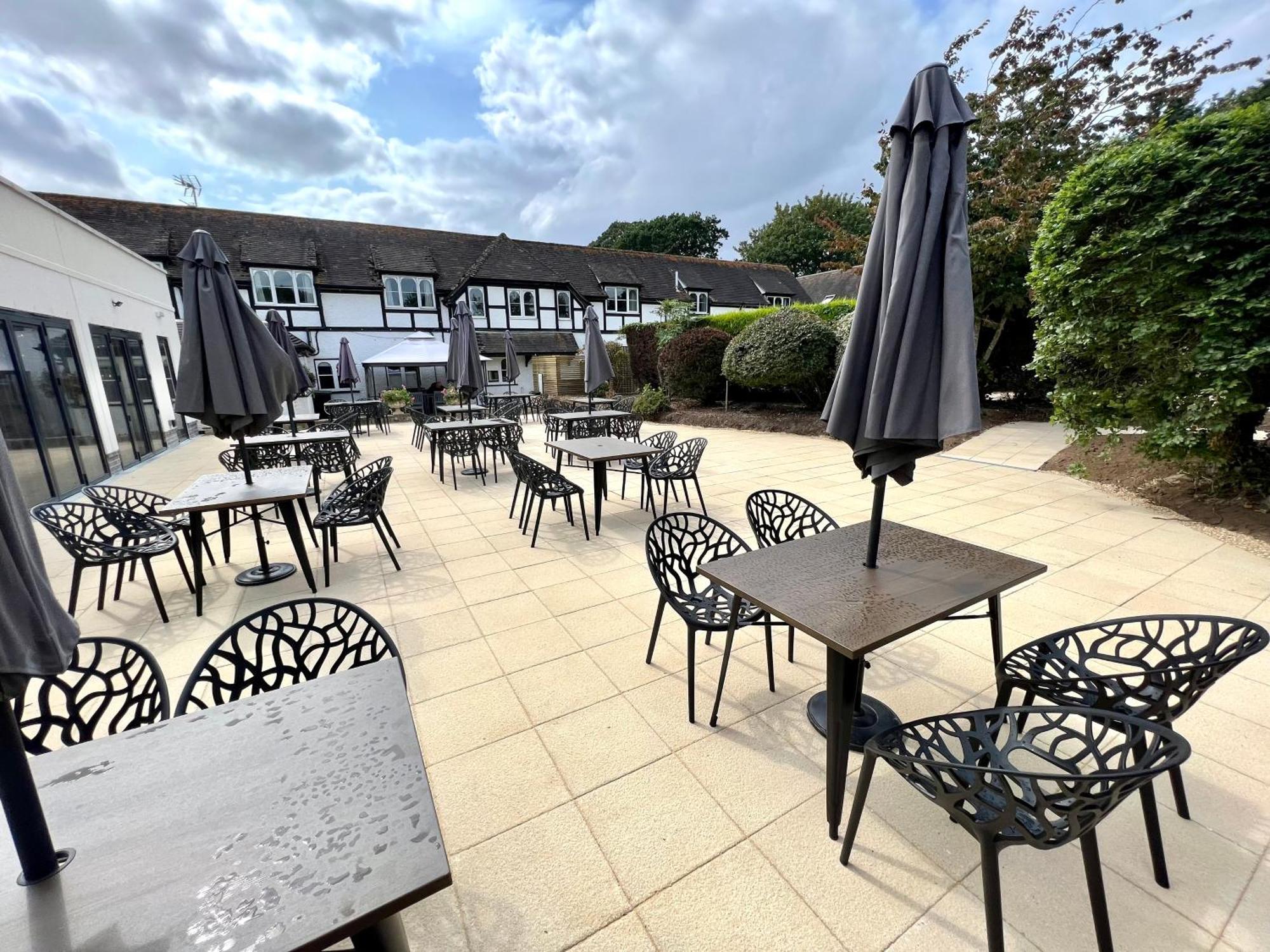 South Lawn Hotel 3*