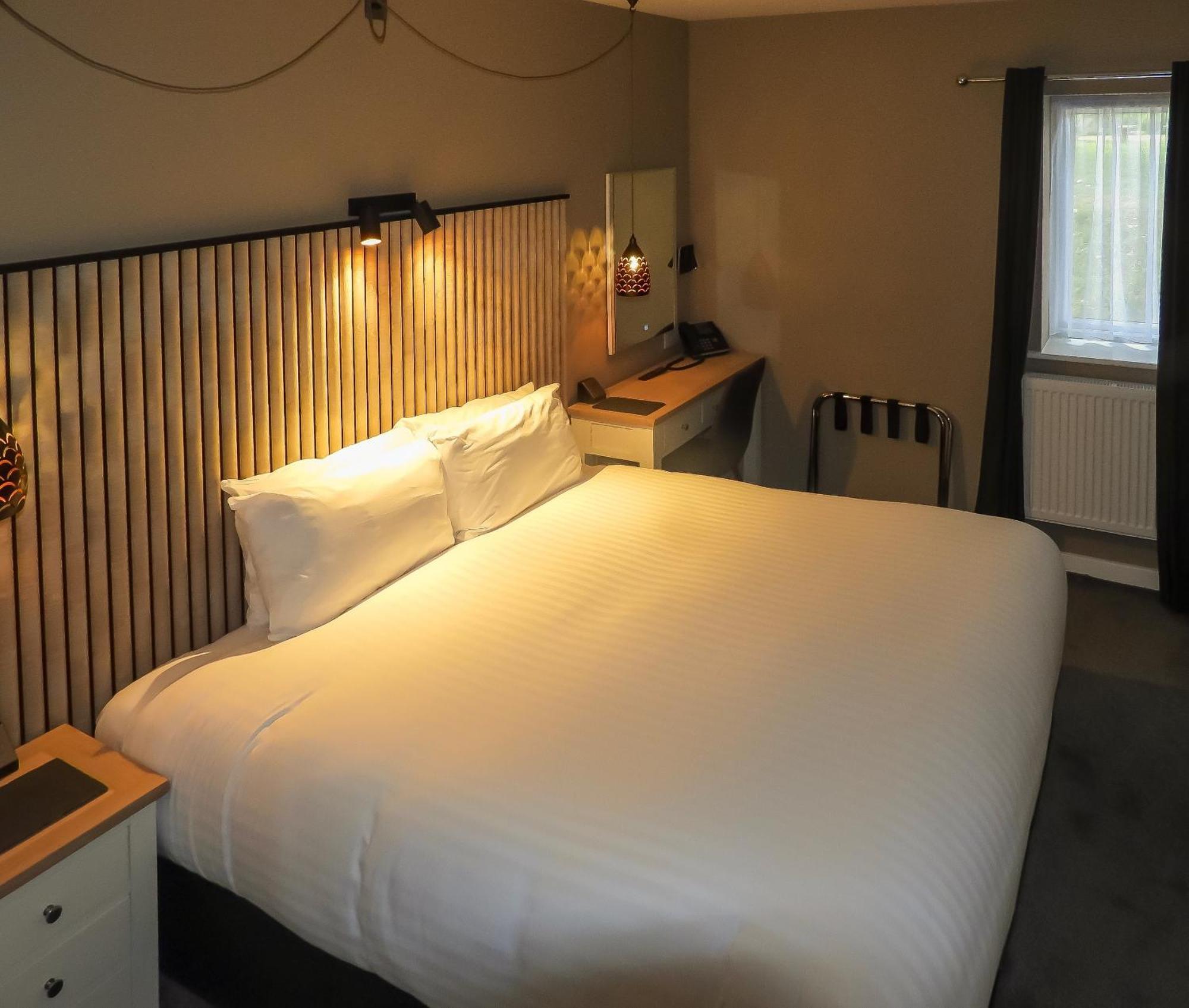 South Lawn 3* Lymington
