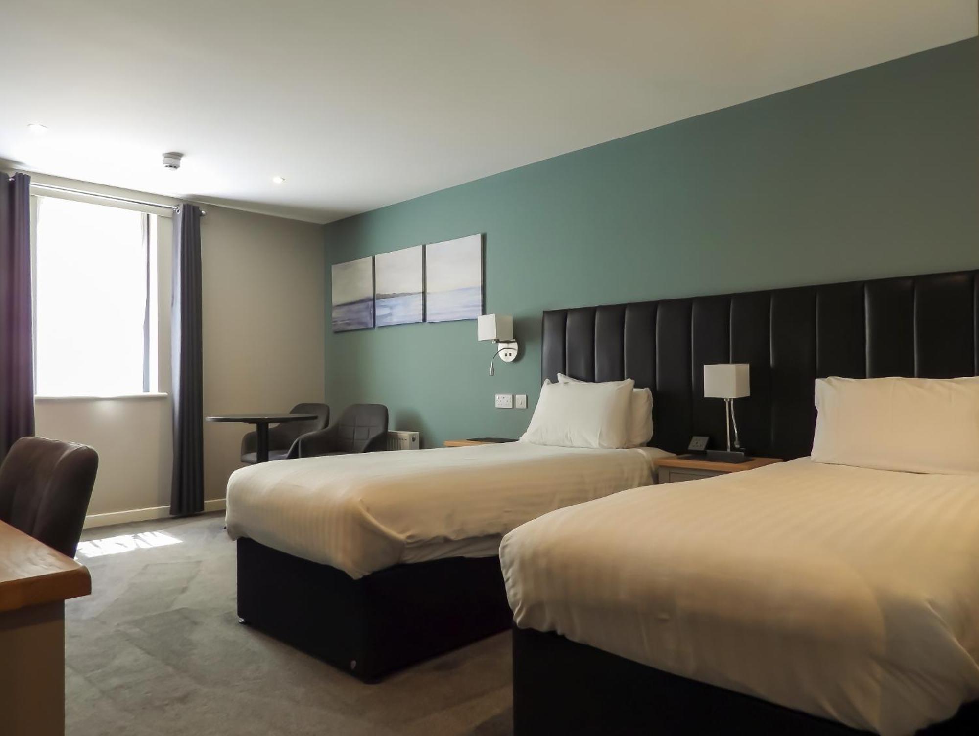South Lawn Hotel 3*